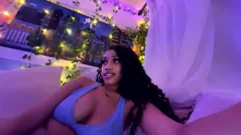 Snapshot of prettyblackgal chatting on February 3, 2026, 6:40 am prettyblackgal online show from February 3, 2026, 6:40 am