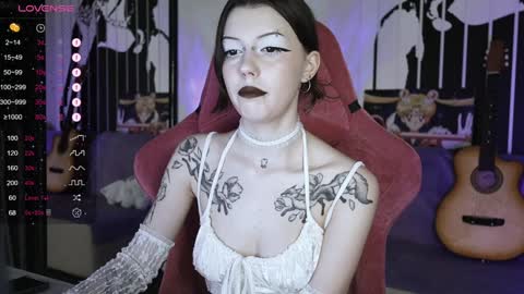 Violet online show from December 15, 2024, 1:11 pm