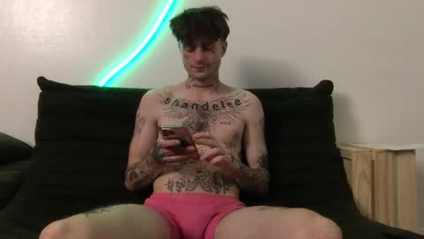 pretty boy online show from November 12, 2025, 5:30 am