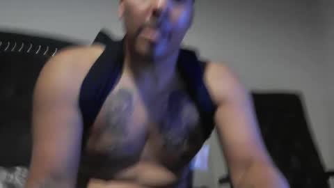 Snapshot of prettydaddyik6992 chatting on February 16, 2026, 2:40 am DADDYDICRICO6969 online show from February 16, 2026, 2:40 am
