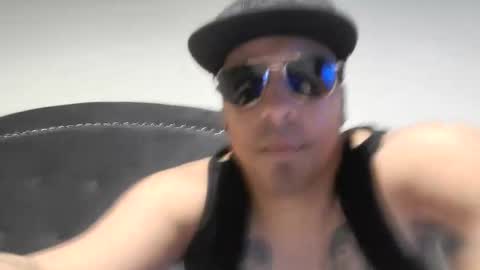 Snapshot of prettydaddyik6992 chatting on March 22, 2026, 7:06 pm DADDYDICRICO6969 online show from March 22, 2026, 7:06 pm
