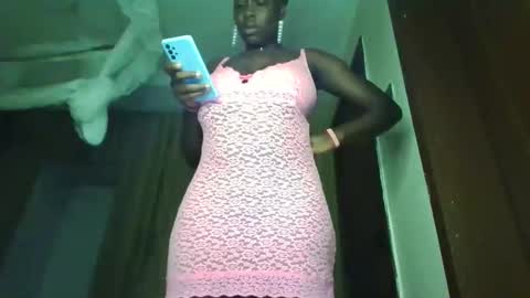 prettydulce online show from February 13, 2026, 3:02 am