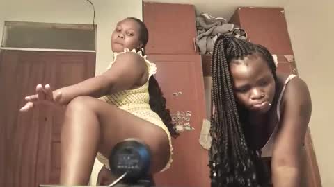 Snapshot of prettyeve25 chatting on October 16, 2025, 11:00 am eve online show from October 16, 2025, 11:00 am