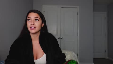 prettygirllltorii online show from March 21, 2026, 10:24 pm