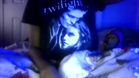 prettyma online show from October 22, 2025, 6:13 am