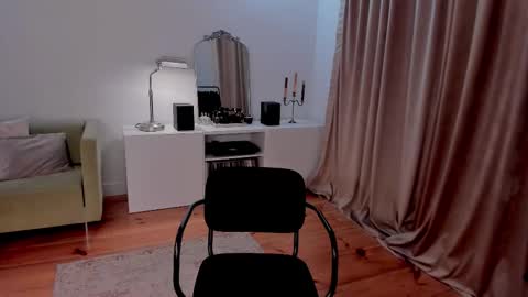 Eva online show from February 9, 2025, 5:19 am