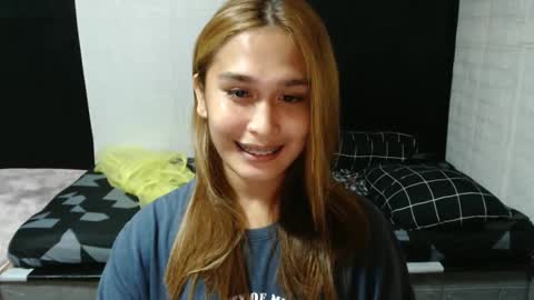 Kate online show from December 27, 2024, 3:04 pm