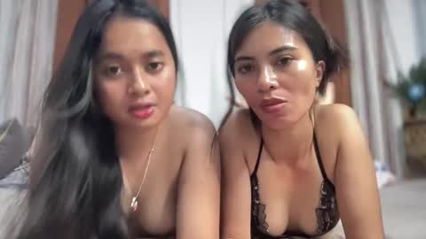 Snapshot of prettylittle_lady chatting on November 2, 2025, 12:40 pm prettylittle_lady online show from November 2, 2025, 12:40 pm