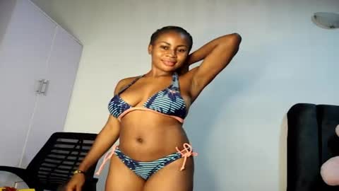 Snapshot of prettylove5 chatting on June 18, 2026, 9:09 am evelyn online show from June 18, 2026, 9:09 am