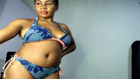 Snapshot of prettylove5 chatting on June 23, 2026, 8:34 am evelyn online show from June 23, 2026, 8:34 am