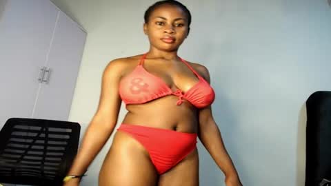 Snapshot of prettylove5 chatting on June 24, 2026, 6:45 am evelyn online show from June 24, 2026, 6:45 am