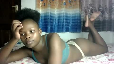 Melly online show from February 5, 2025, 7:10 pm