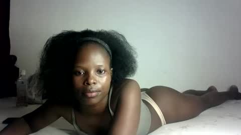 Melly online show from February 10, 2025, 6:56 pm