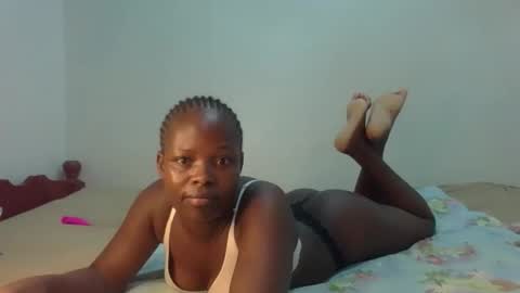 Snapshot of prettymelly_ chatting on April 24, 2026, 12:35 am Melly online show from April 24, 2026, 12:35 am