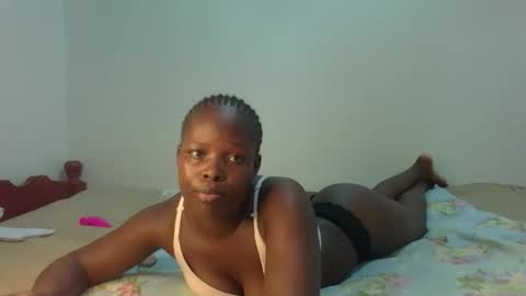 Snapshot of prettymelly_ chatting on April 24, 2026, 1:13 pm Melly online show from April 24, 2026, 1:13 pm