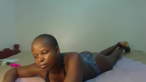 Snapshot of prettymelly_ chatting on April 29, 2026, 6:58 pm Melly online show from April 29, 2026, 6:58 pm