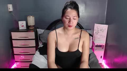 Snapshot of prettypetiteashley chatting on September 17, 2025, 7:43 am ashley online show from September 17, 2025, 7:43 am