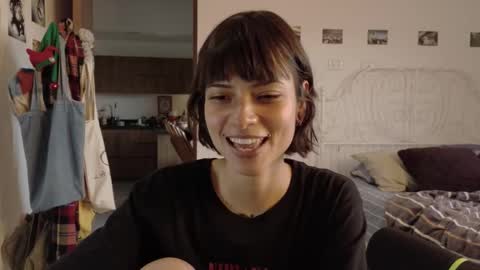 Juli online show from February 25, 2026, 10:19 pm