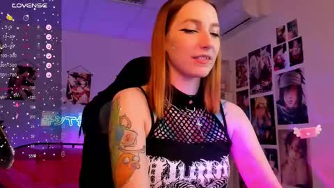 Mila -NONUDE MODEL online show from February 12, 2025, 2:21 pm