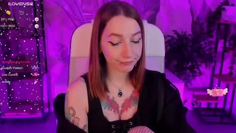 Mila -NONUDE MODEL online show from February 18, 2025, 5:21 pm