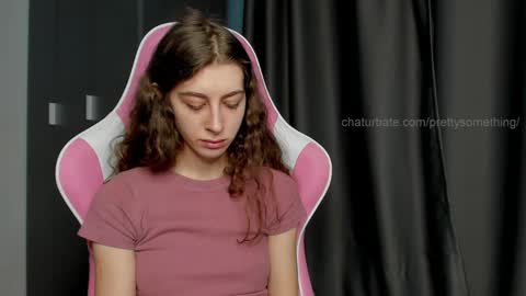 Snapshot of prettysomething chatting on February 14, 2025, 7:28 am Sophie next stream will be at Monday i will wait you guys online show from February 14, 2025, 7:28 am