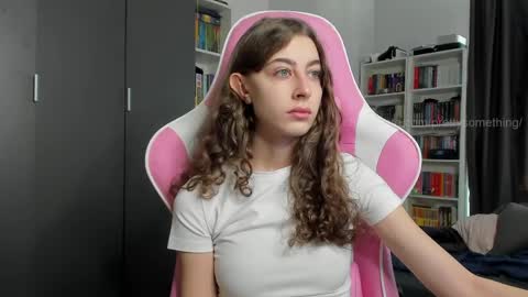 Sophie  next stream will be at Monday  i will wait you guys  online show from April 6, 2026, 6:36 am
