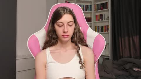 Snapshot of prettysomething chatting on July 11, 2026, 5:54 am Sophie next stream will be at Monday i will wait you guys online show from July 11, 2026, 5:54 am