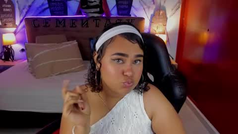 Zoe online show from October 28, 2025, 12:09 pm