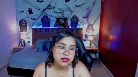 Zoe online show from October 31, 2025, 11:55 am