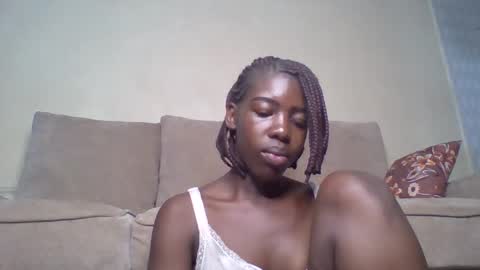 prettyzuzu online show from September 25, 2025, 8:51 am