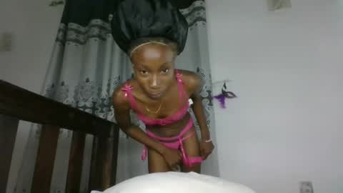 Snapshot of pretylittle11 chatting on June 20, 2026, 6:11 pm PRETY online show from June 20, 2026, 6:11 pm