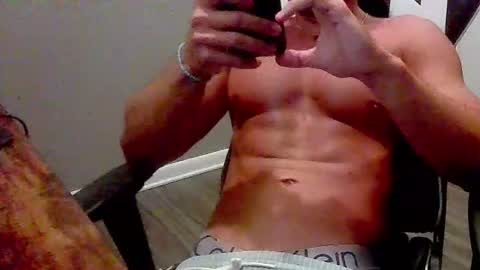 Snapshot of prezzo402 chatting on July 2, 2026, 5:35 am Prezzo402 online show from July 2, 2026, 5:35 am