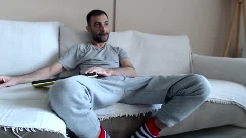 prince_89 online show from December 3, 2024, 5:42 am