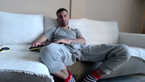 prince_89 online show from December 18, 2024, 6:32 am