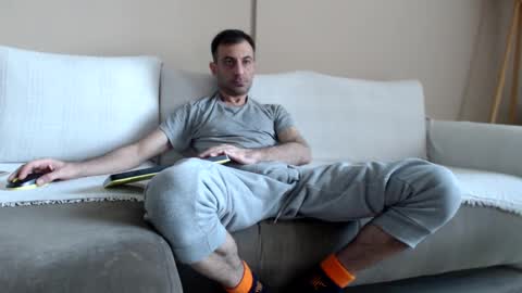 prince_89 online show from December 31, 2024, 5:44 am