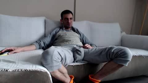 prince_89 online show from February 6, 2025, 5:03 am