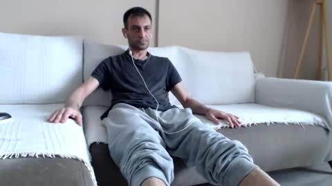 prince_89 online show from February 7, 2025, 6:35 am