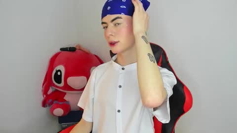 Snapshot of prince_adreww chatting on November 28, 2025, 11:40 pm PRINCE ADREWW - JOIN MY FAN CLUB online show from November 28, 2025, 11:40 pm