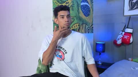 prince_arthur77 online show from September 28, 2025, 1:05 pm