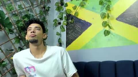 prince_arthur77 online show from October 5, 2025, 12:36 pm