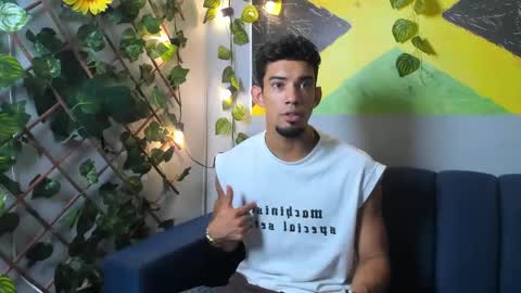 prince_arthur77 online show from October 24, 2025, 2:13 pm