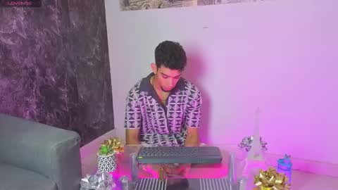 prince_arthur77 online show from March 5, 2026, 3:08 pm