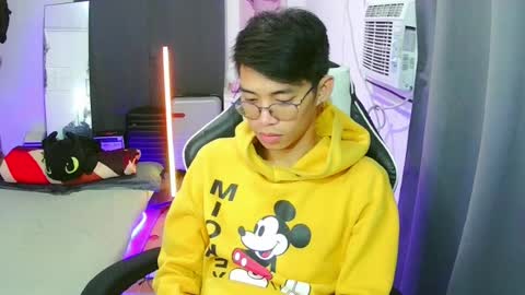 Snapshot of prince_harrison chatting on July 22, 2026, 5:05 pm prince_harrison online show from July 22, 2026, 5:05 pm