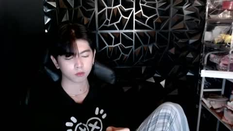 Snapshot of princecalix chatting on July 15, 2026, 5:18 pm princecalix online show from July 15, 2026, 5:18 pm