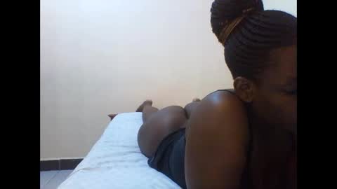 Snapshot of princess_cutie chatting on May 10, 2026, 5:45 am princess online show from May 10, 2026, 5:45 am