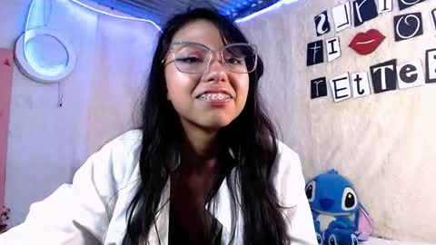 Snapshot of princess_elia chatting on October 24, 2025, 12:08 am Elia online show from October 24, 2025, 12:08 am