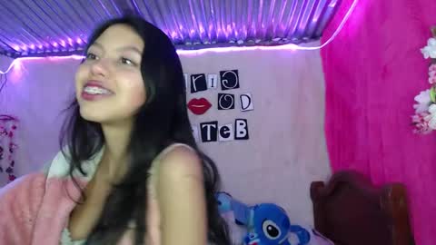 Snapshot of princess_elia chatting on November 7, 2025, 10:43 pm Elia online show from November 7, 2025, 10:43 pm