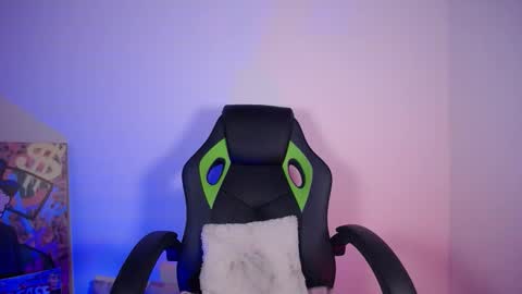 Emily online show from March 10, 2026, 10:04 pm