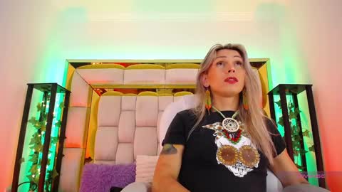 Snapshot of princess_helena_ chatting on January 10, 2025, 2:25 am princess helena online show from January 10, 2025, 2:25 am