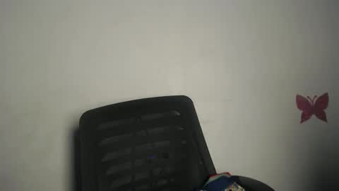 Karina online show from March 17, 2026, 5:11 am